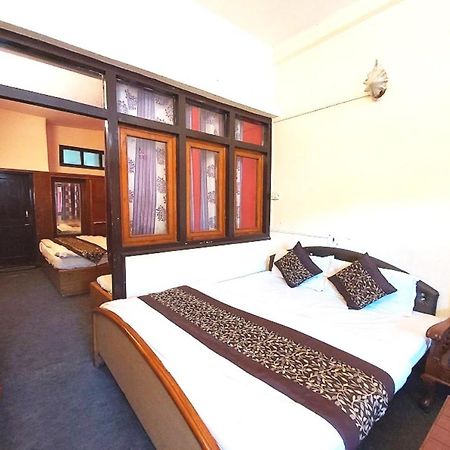 Goroomgo Luxury Stay Mall Road Nainital Extérieur photo