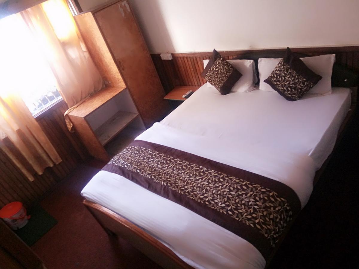 Goroomgo Luxury Stay Mall Road Nainital Extérieur photo